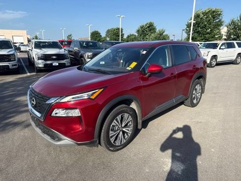 Used 2022 Nissan Rogue SV FWD image 3