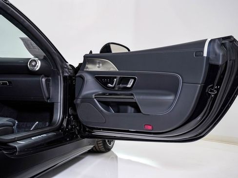 Used 2023 Mercedes-Benz SL 63 AMG 4MATIC image 18