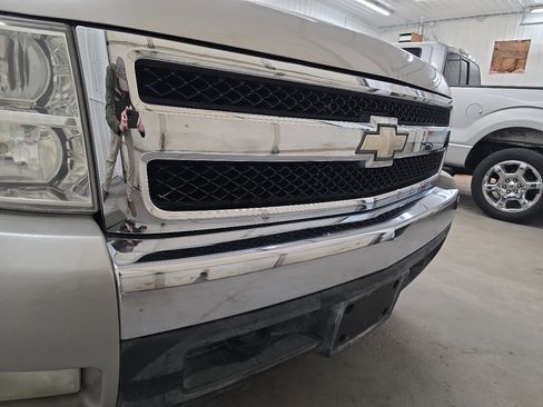 Used 2008 Chevrolet Silverado 1500 LT w/ Texas Edition image 20