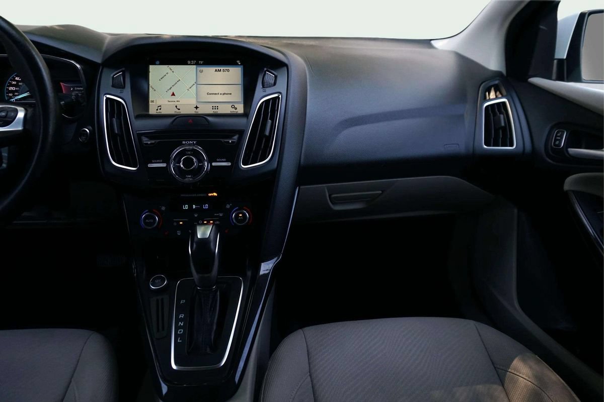 Used 2016 Ford Focus Electric Hatchback FWD image 22