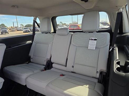 New 2025 Ford Expedition Max Platinum w/ Platinum Ultimate Package image 16