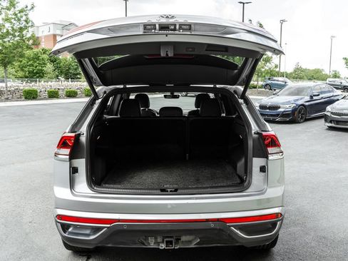 Used 2022 Volkswagen Atlas Cross Sport SE AWD/4WD image 30