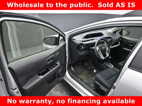 Used 2017 Toyota Prius C Two image 16