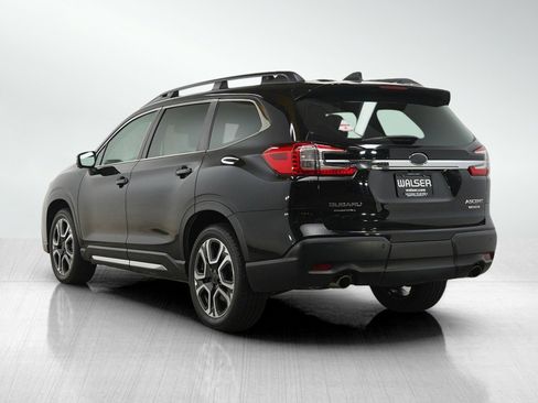 Used 2023 Subaru Ascent Limited w/ Technology Package AWD/4WD image 3