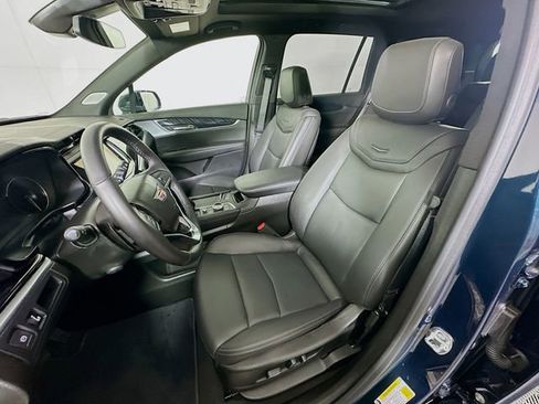 New 2025 Cadillac XT6 Premium Luxury image 14