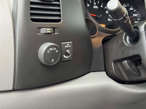 Used 2013 Chevrolet Silverado 1500 W/T image 6