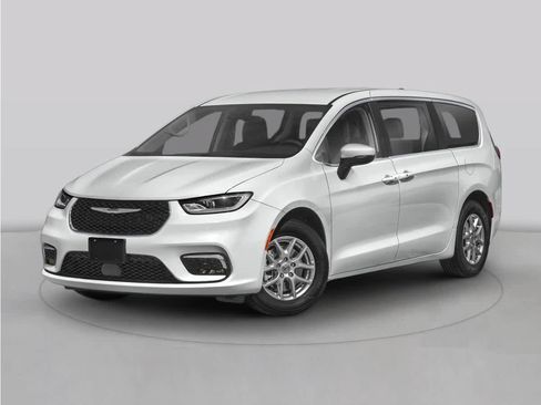 Used 2024 Chrysler Pacifica Touring-L FWD image 1