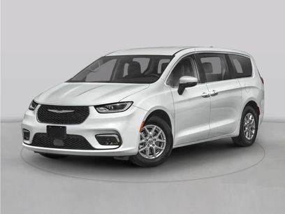 Used 2024 Chrysler Pacifica Touring-L