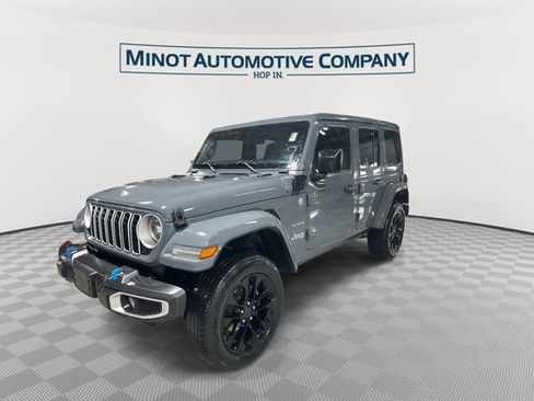 Certified 2024 Jeep Wrangler Unlimited Sahara AWD/4WD image 4