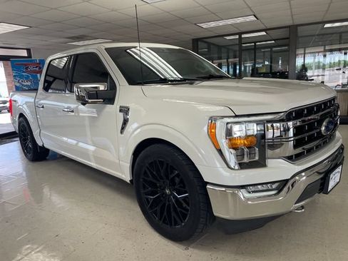 Used 2023 Ford F150 Lariat w/ Trailer Tow Package AWD/4WD image 2