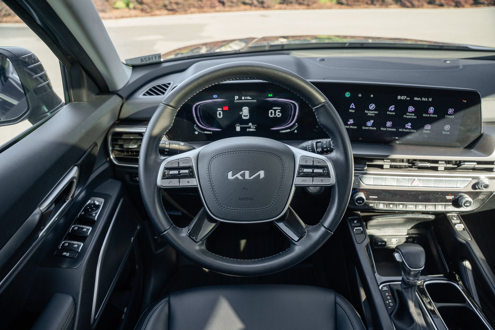 Used 2025 Kia Telluride S FWD image 31