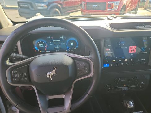 Used 2025 Ford Bronco Big Bend image 12