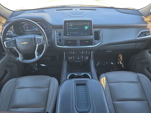 Used 2023 Chevrolet Suburban LT image 10