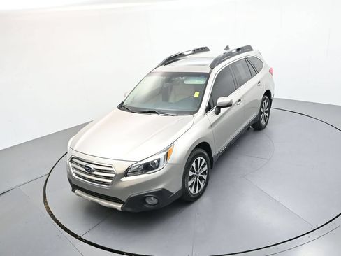 Used 2017 Subaru Outback 3.6R Limited AWD/4WD image 25
