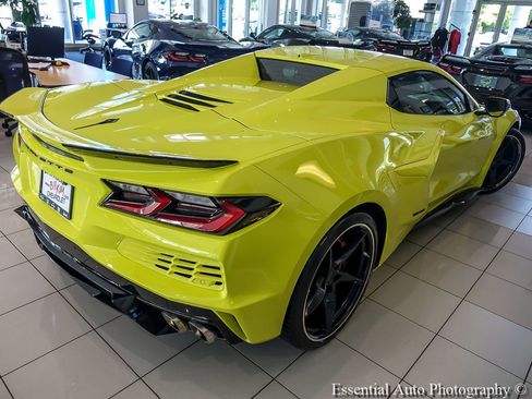 Used 2024 Chevrolet Corvette E-Ray w/ ZER Performance Package AWD/4WD image 10
