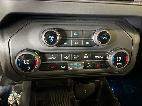 Used 2025 Ford Bronco Big Bend AWD/4WD image 16