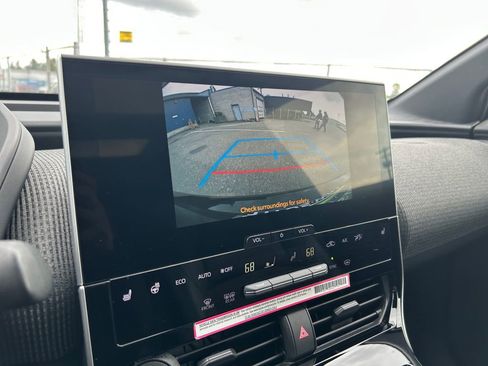 Used 2023 Toyota bZ4X AWD w/ Weather Package image 18