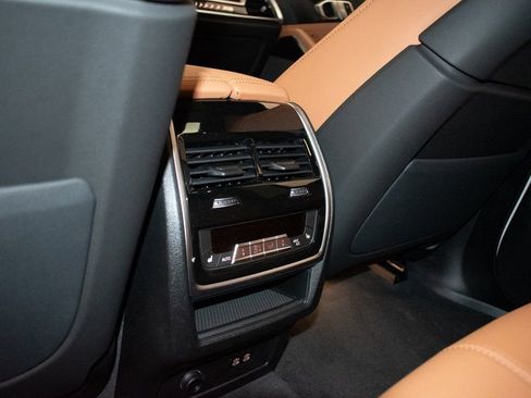 New 2026 BMW X5 xDrive40i w/ Climate Comfort Package image 25