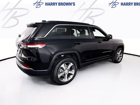 New 2026 Jeep Grand Cherokee Limited w/ Trailer Tow Package AWD/4WD image 33