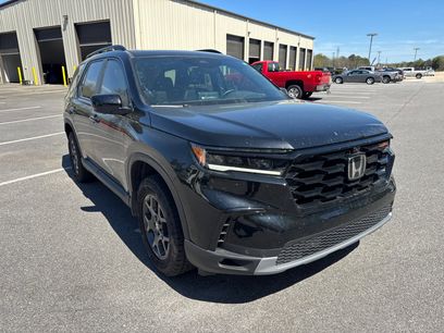 Used 2025 Honda Pilot TrailSport