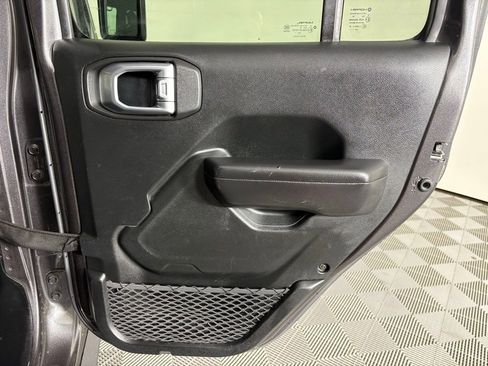 Used 2020 Jeep Wrangler Unlimited Sport S AWD/4WD image 46