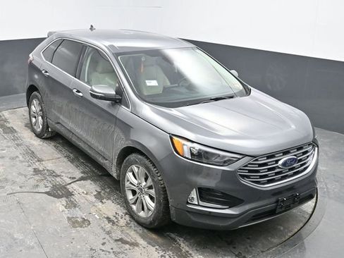 Used 2022 Ford Edge Titanium image 24
