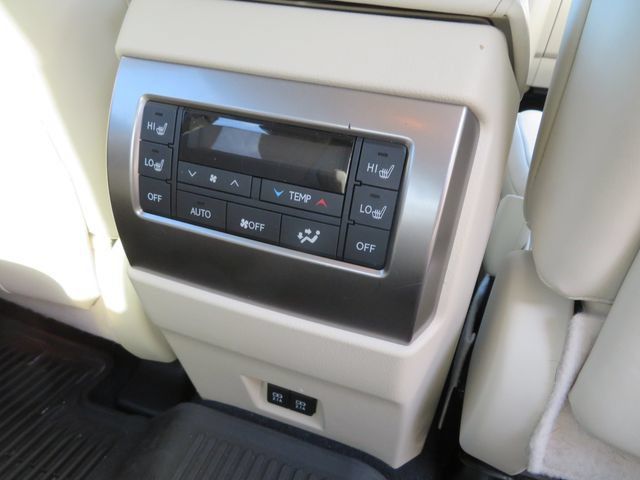 Used 2023 Lexus GX 460 Luxury w/ Sport Design Package AWD/4WD image 17