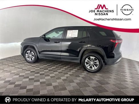 Used 2025 Chevrolet Equinox LT image 8