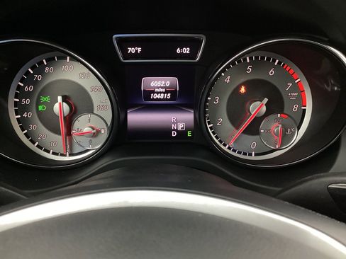 Used 2014 Mercedes-Benz CLA 250 4MATIC image 27