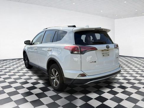 Used 2016 Toyota RAV4 XLE FWD image 6
