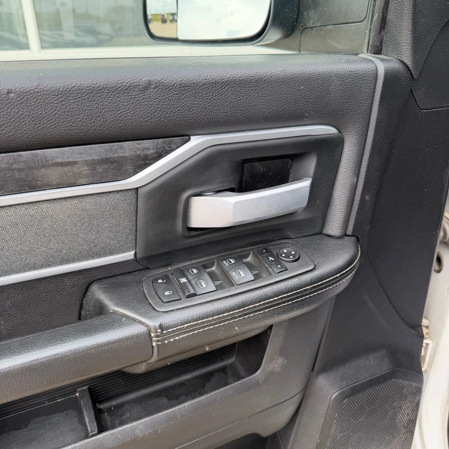 Used 2022 RAM 2500 Big Horn w/ Level B Equipment Group AWD/4WD image 4