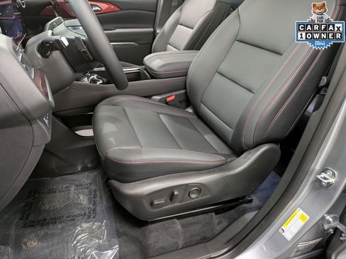 Used 2025 Chevrolet Traverse Z71 w/ Driver Confidence Package image 11