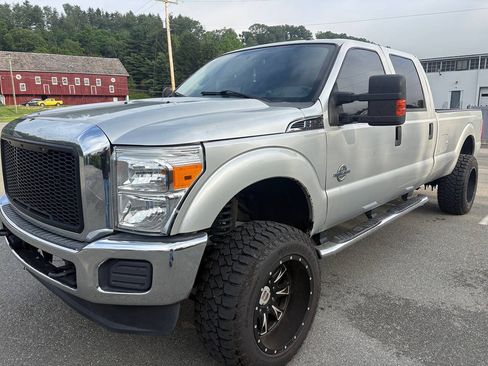 Used 2016 Ford F250 XLT AWD/4WD image 3