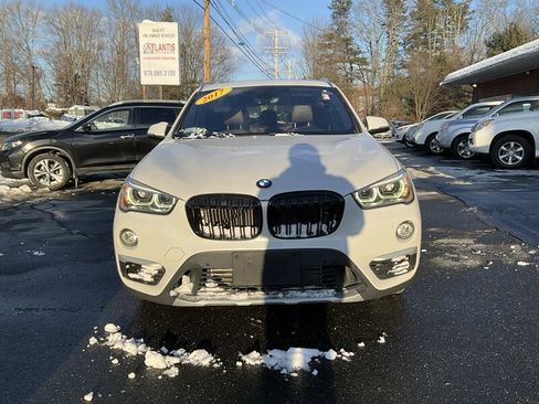 Used 2017 BMW X1 xDrive28i image 2