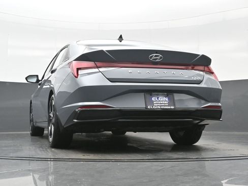 Certified 2023 Hyundai Elantra Limited image 30