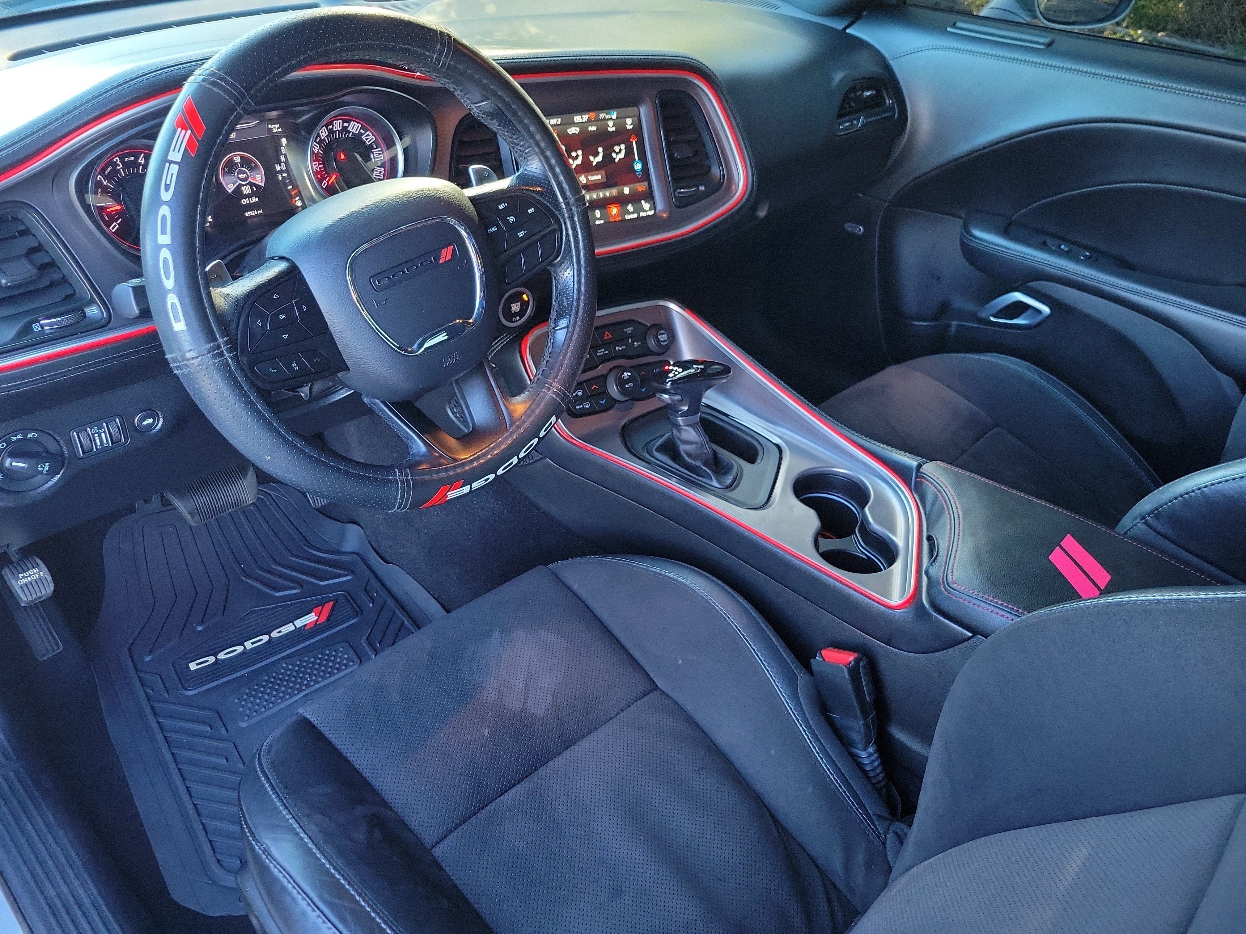 Used 2022 Dodge Challenger R/T w/ Plus Package RWD image 11