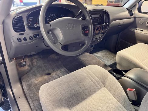 Used 2000 Toyota Tundra SR5 image 12