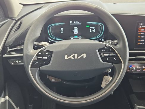 Used 2025 Kia Niro LX FWD image 22