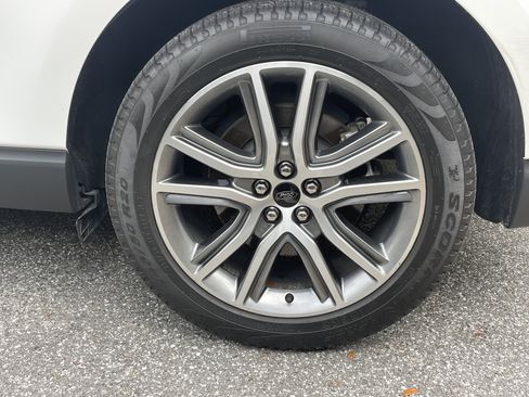 Used 2024 Ford Edge Titanium w/ Equipment Group 301A AWD/4WD image 12