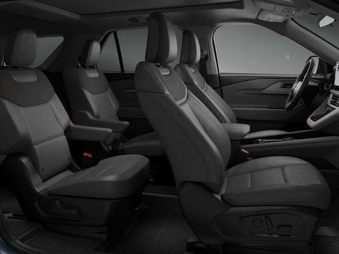 New 2026 Ford Explorer Active w/ Active Comfort Package AWD/4WD image 6