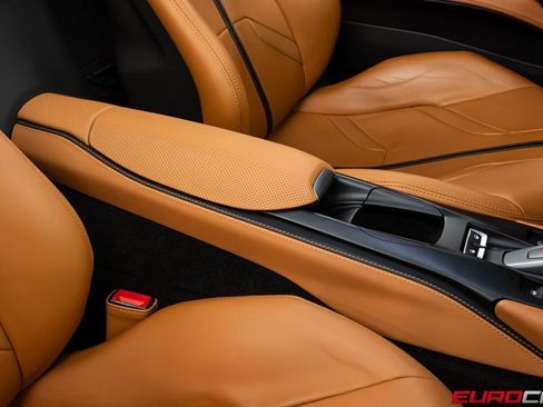 Used 2021 Ferrari 812 GTS RWD image 38