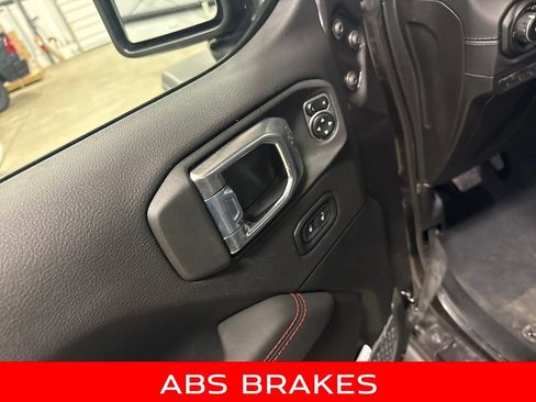 New 2026 Jeep Wrangler Unlimited Rubicon 392 image 13