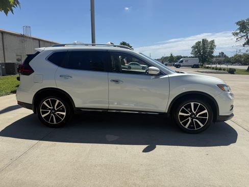 Used 2020 Nissan Rogue SL w/ Premium Package FWD image 8