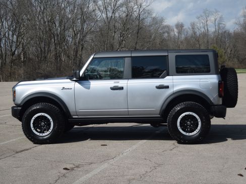 Used 2023 Ford Bronco Badlands w/ Sasquatch Package image 22