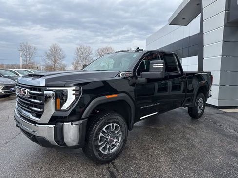 New 2026 GMC Sierra 2500 SLE w/ SLE Value Package; image 3