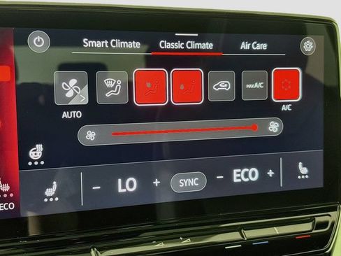 Certified 2023 Volkswagen ID.4 Pro S AWD/4WD image 18