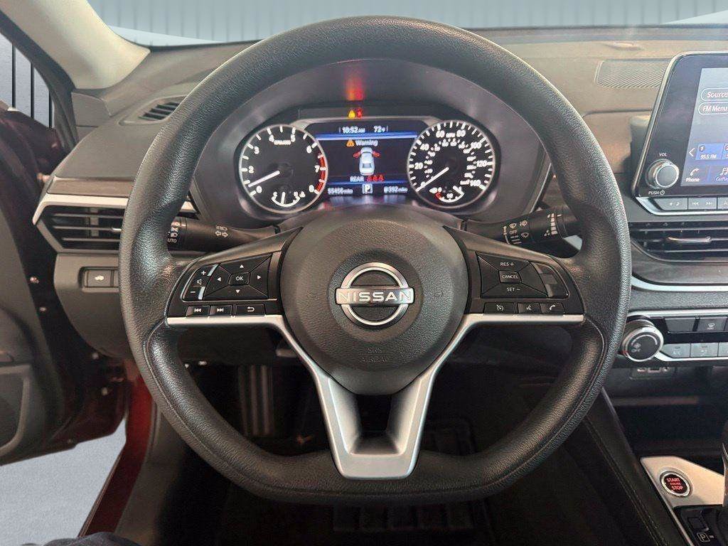 Used 2023 Nissan Altima 2.5 SV AWD/4WD image 10