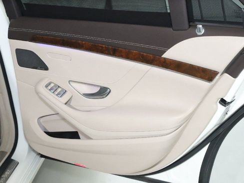 Used 2015 Mercedes-Benz S 550 4MATIC Sedan image 29