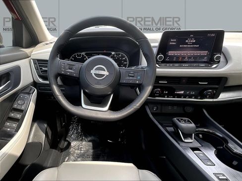 Certified 2024 Nissan Rogue SV w/ SV Premium Package FWD image 10
