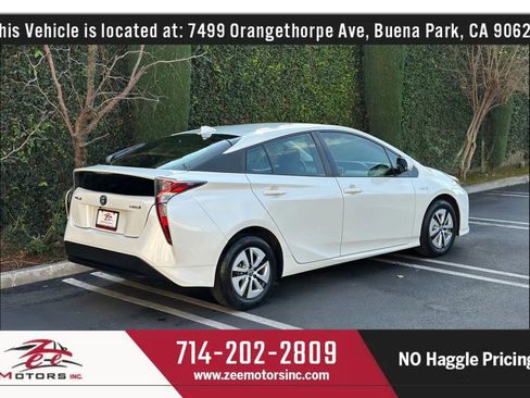 Used 2016 Toyota Prius Three image 7